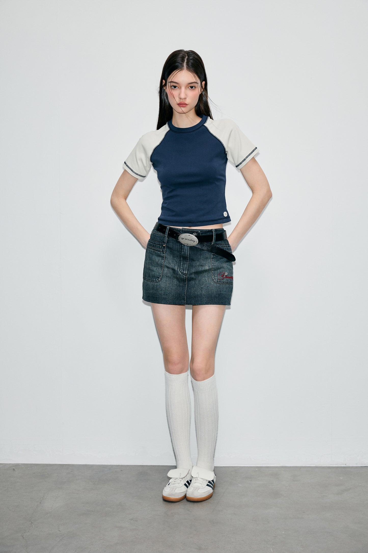 UP ‘GIRLS' CLIQUE’ Alex Shirt [2COLOR]