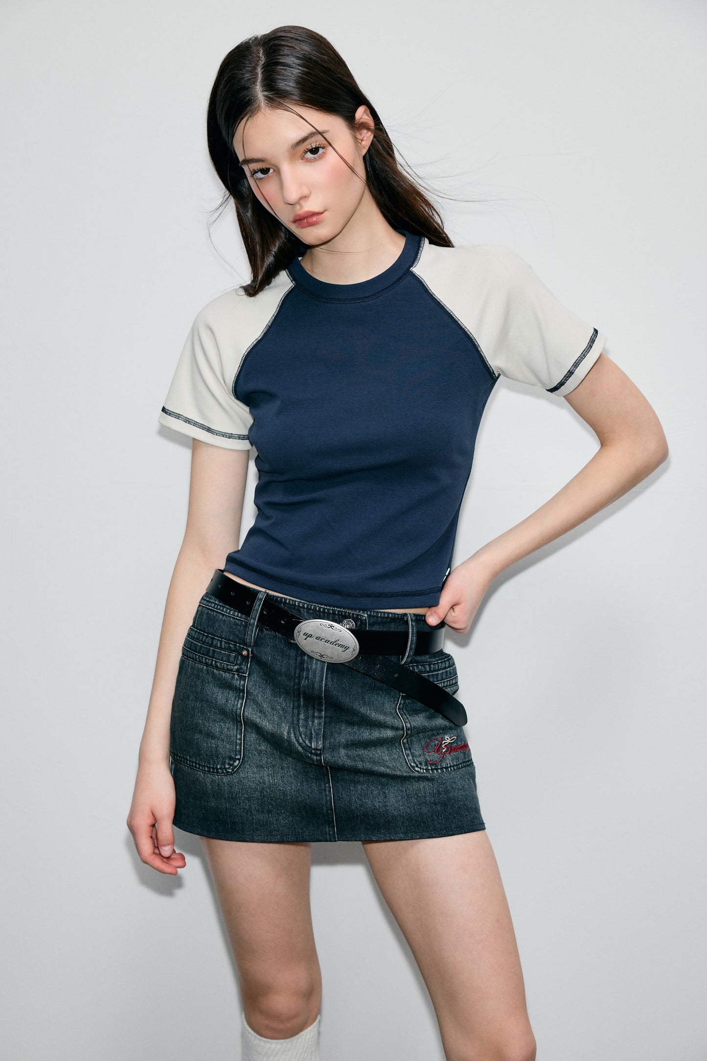 UP ‘GIRLS' CLIQUE’ Alex Shirt [2COLOR]
